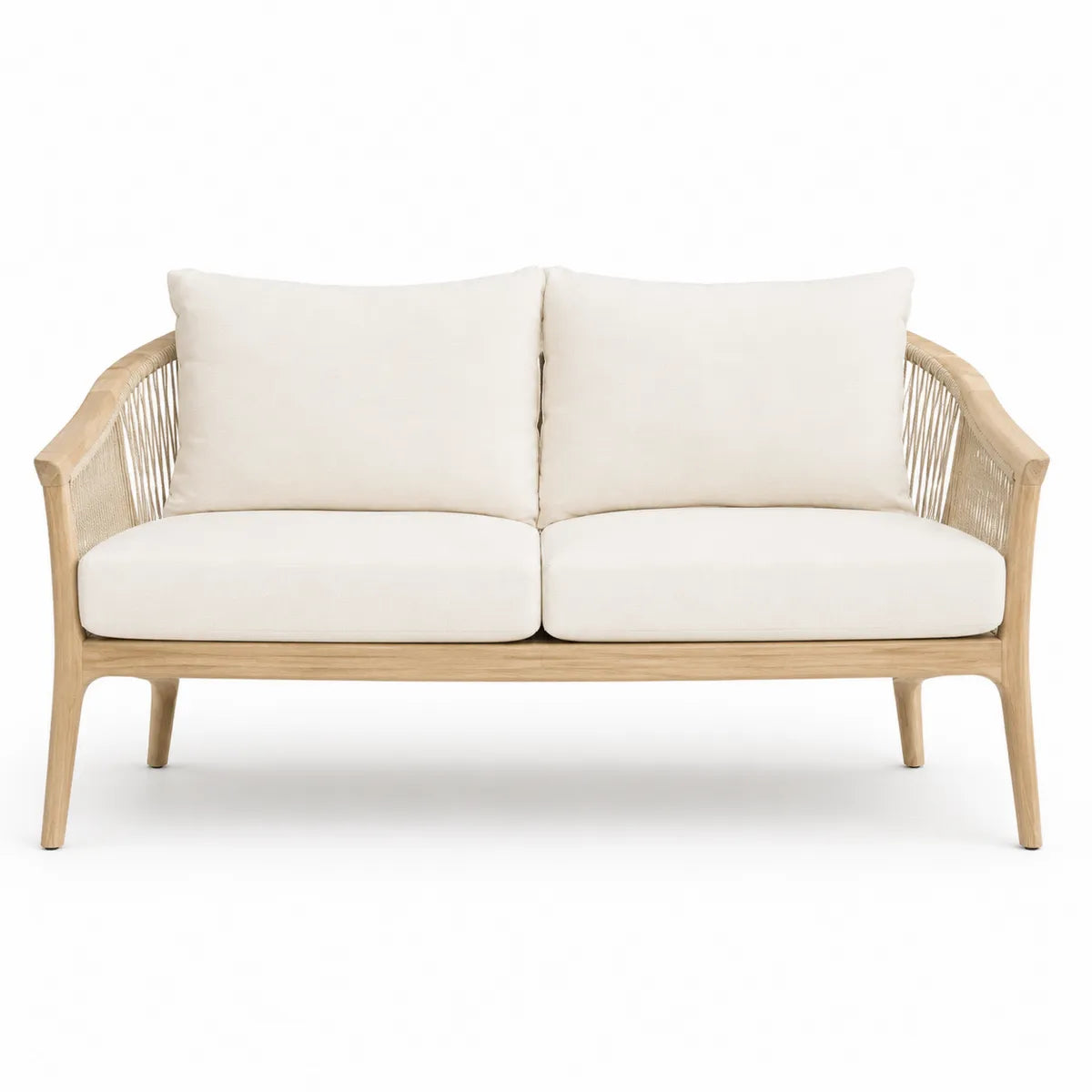 Dwuosobowa sofa z drewna tekowego z kremowymi poduszkami